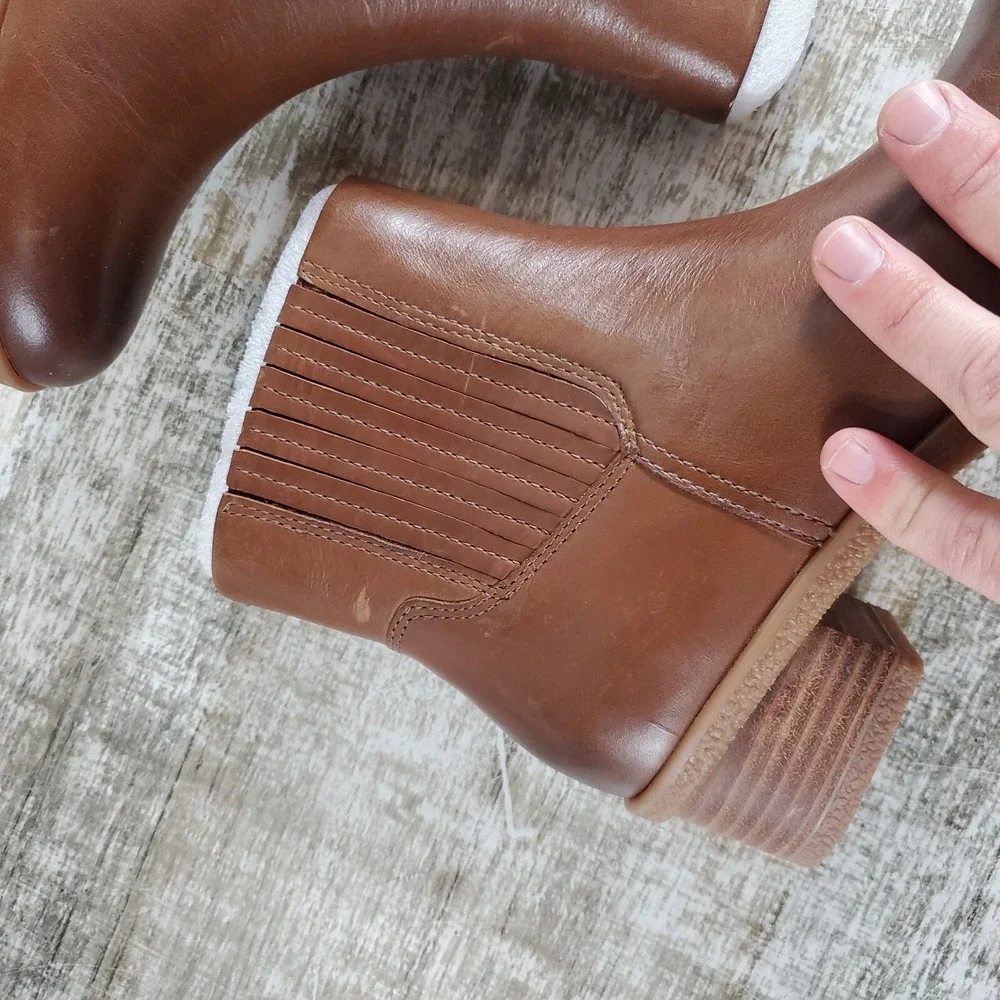 Dansko Daisie Waterproof Tumbled Women Boots Sz 5.5 - 6 Brown Leather Side Zip